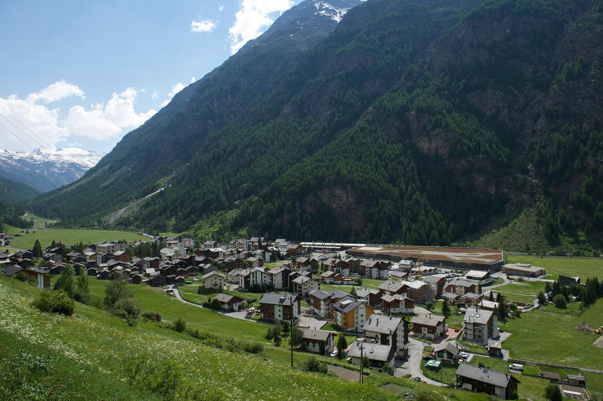 Apartment Klein Matterhorn - Haus Miranda Теш Екстер'єр фото